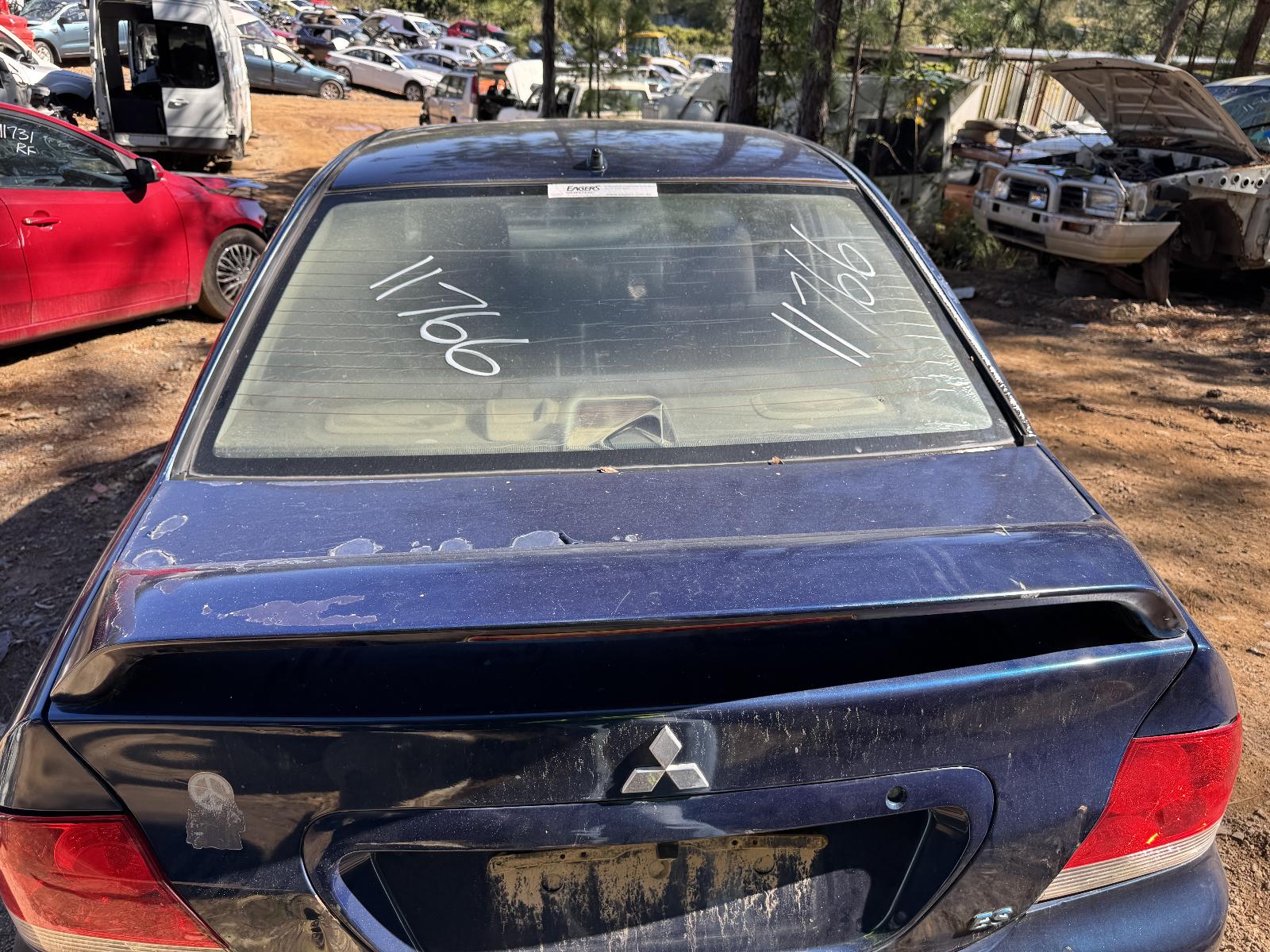 View MITSUBISHI LANCER 2006 4 Door Sedan Breaking