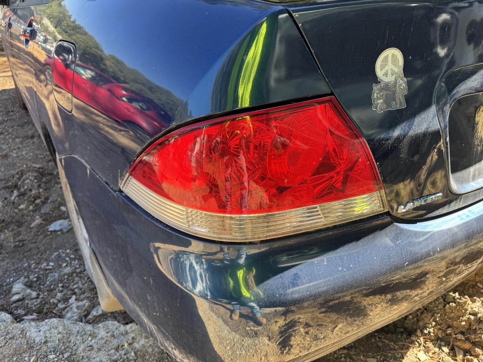 View MITSUBISHI LANCER 2006 4 Door Sedan Breaking
