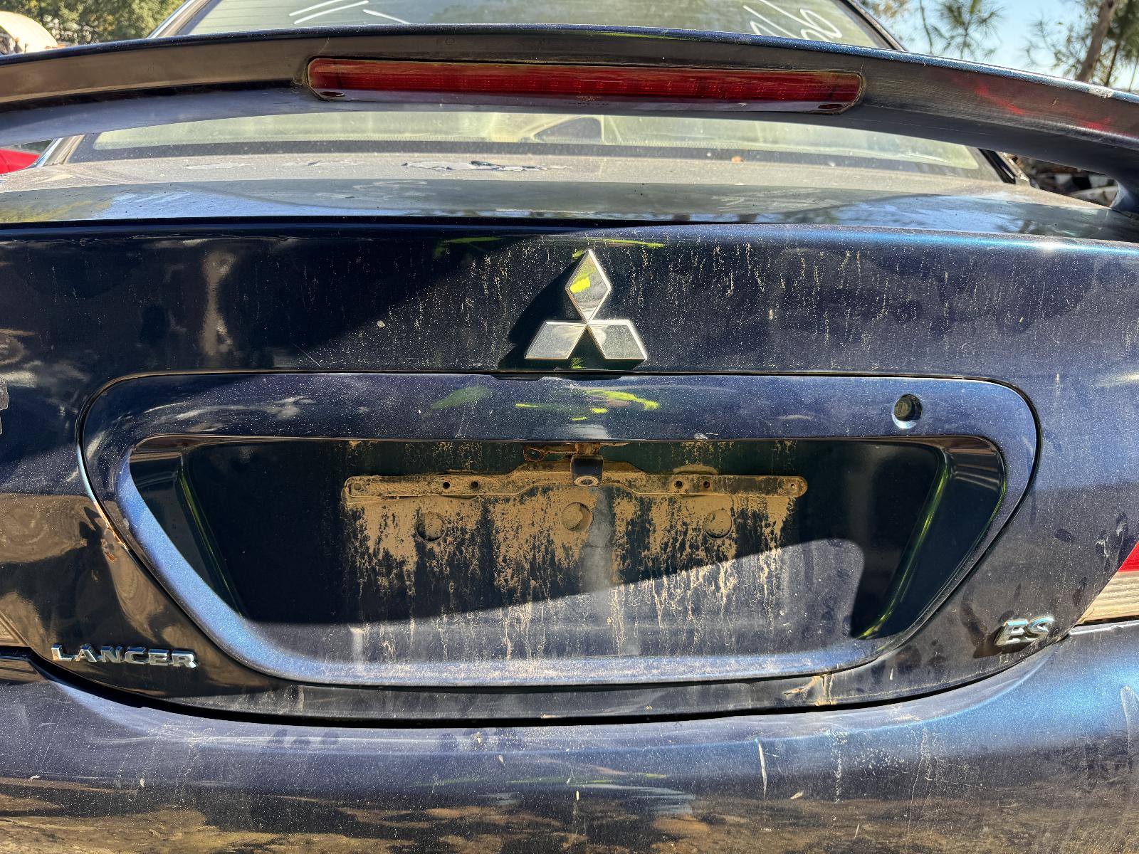 View MITSUBISHI LANCER 2006 4 Door Sedan Breaking