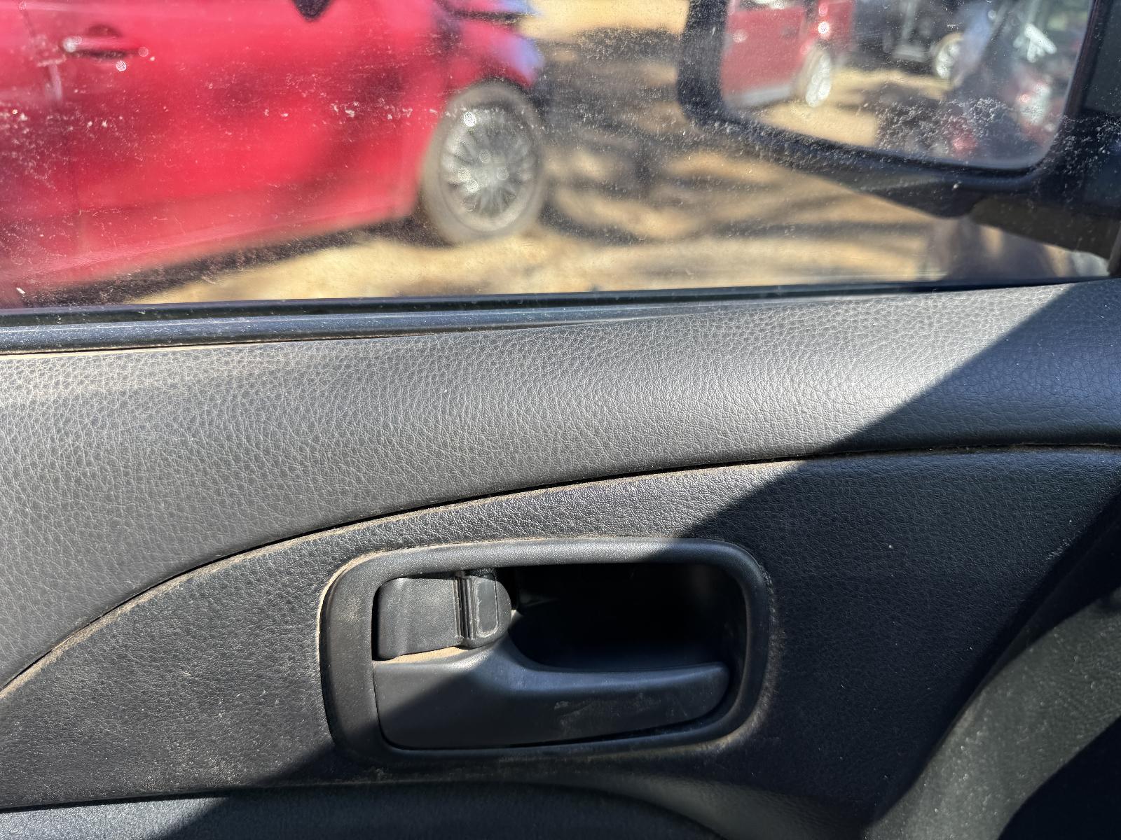 View MITSUBISHI LANCER 2006 4 Door Sedan Breaking