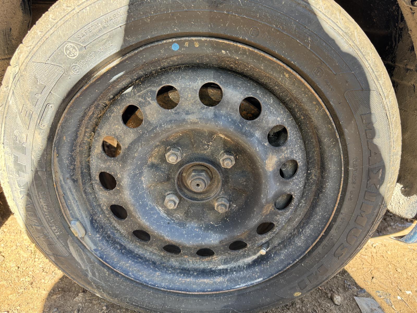 View MITSUBISHI LANCER 2006 4 Door Sedan Breaking