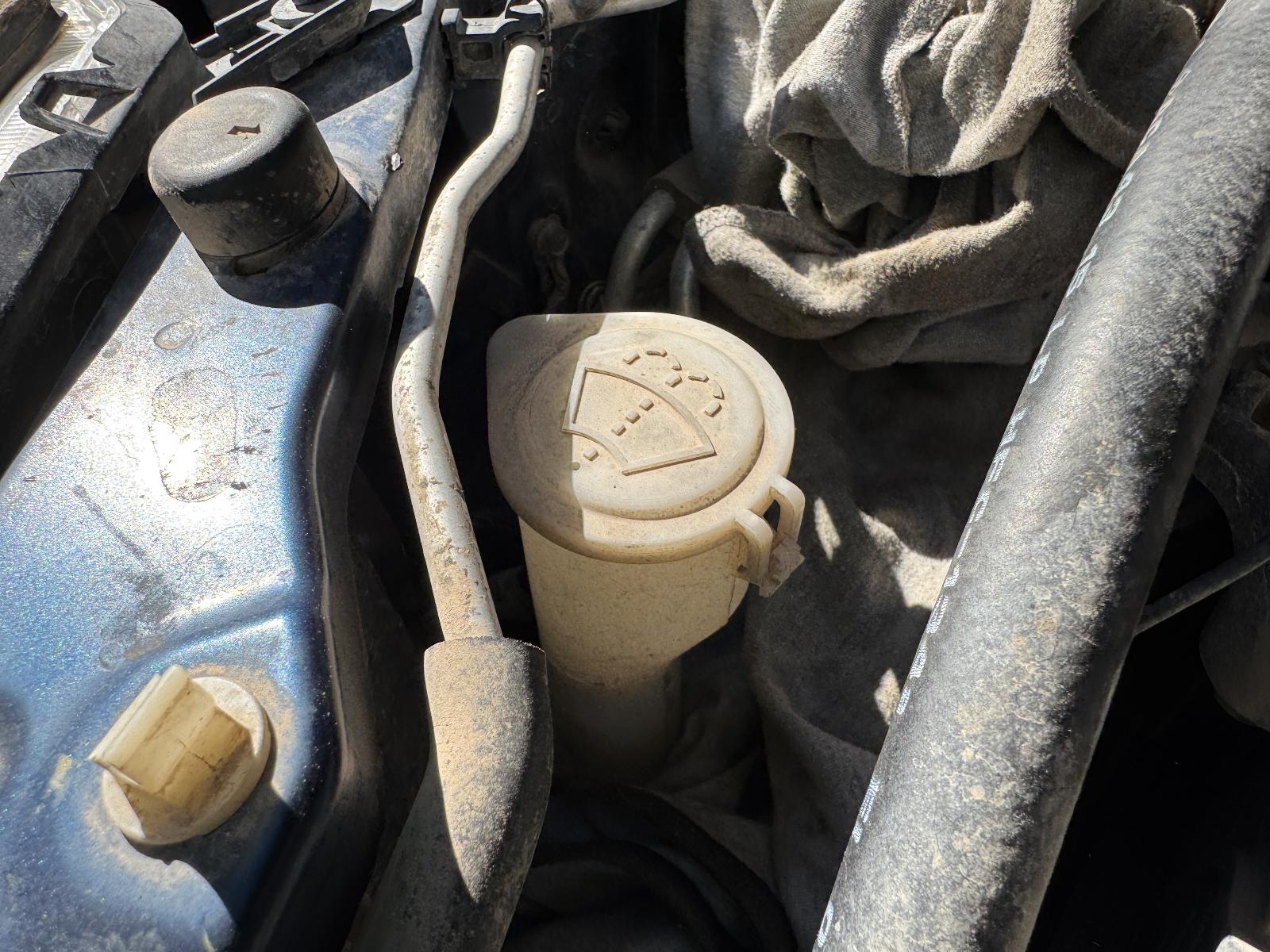 View MITSUBISHI LANCER 2006 4 Door Sedan Breaking