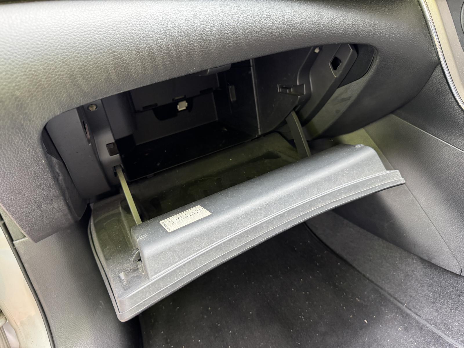 View NISSAN PULSAR 2015 4 Door Sedan Breaking