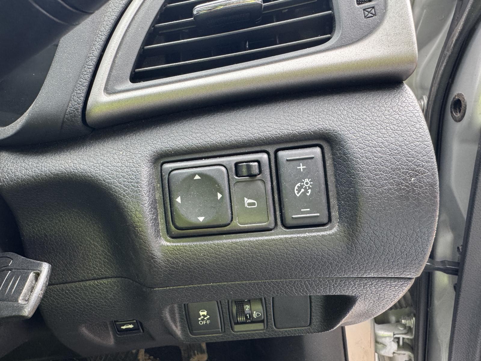 View NISSAN PULSAR 2015 4 Door Sedan Breaking
