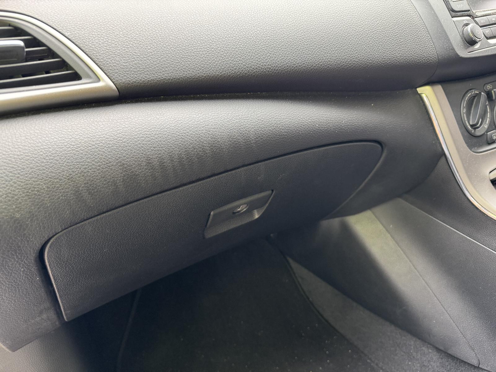 View NISSAN PULSAR 2015 4 Door Sedan Breaking