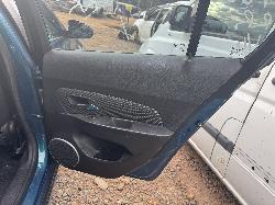 View HOLDEN CRUZE 2012 4 Door Hatchback Breaking