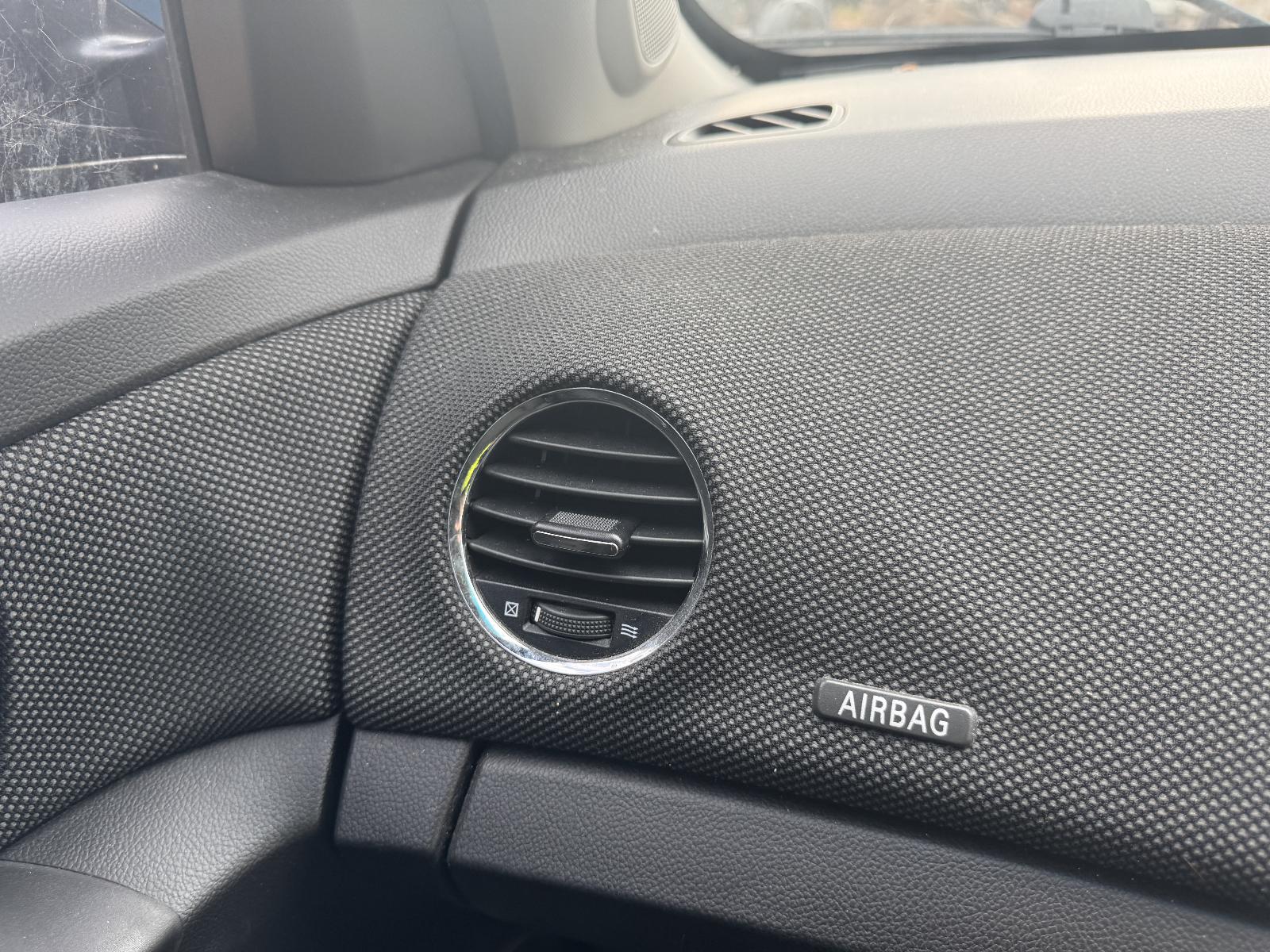 View HOLDEN CRUZE 2012 4 Door Hatchback Breaking