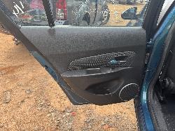 View HOLDEN CRUZE 2012 4 Door Hatchback Breaking