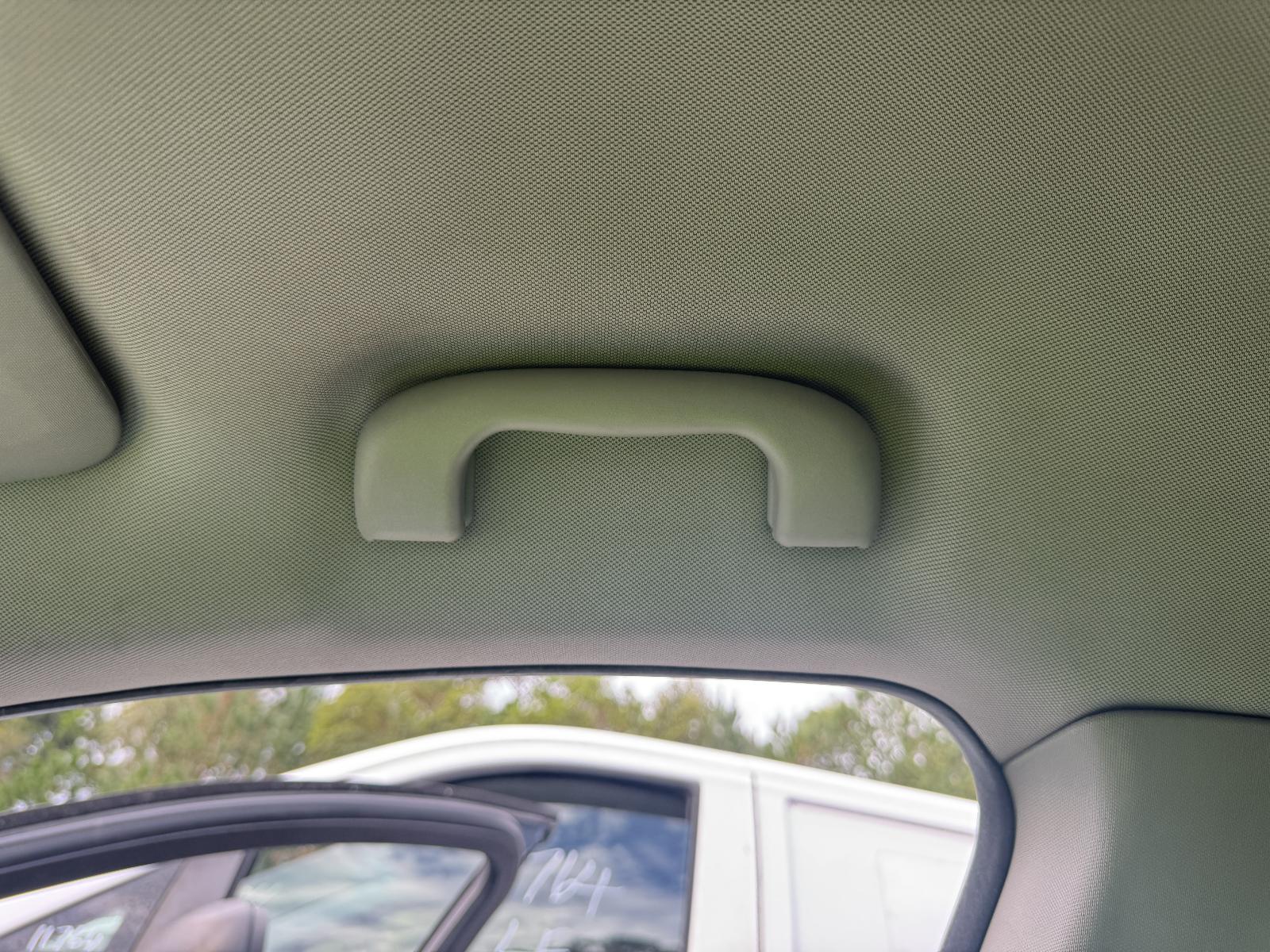 View HOLDEN CRUZE 2012 4 Door Hatchback Breaking