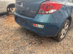 View HOLDEN CRUZE 2012 4 Door Hatchback Breaking