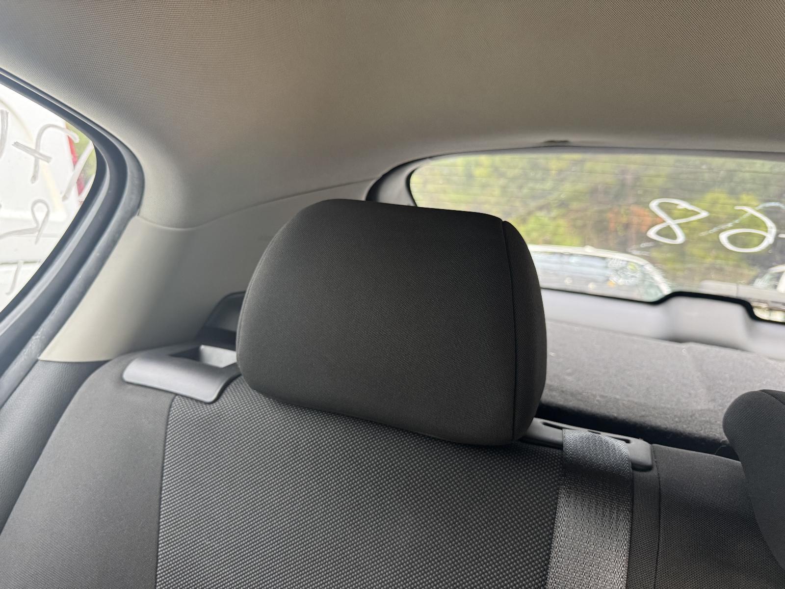 View HOLDEN CRUZE 2012 4 Door Hatchback Breaking
