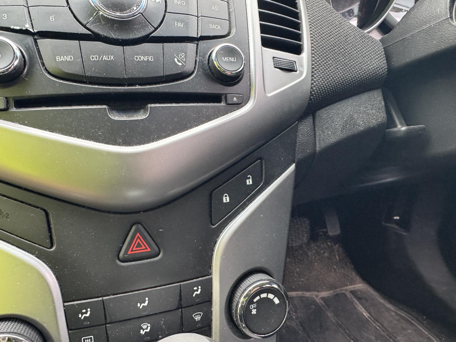 View HOLDEN CRUZE 2012 4 Door Hatchback Breaking