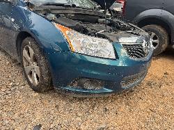 View HOLDEN CRUZE 2012 4 Door Hatchback Breaking