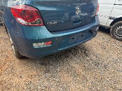 View HOLDEN CRUZE 2012 4 Door Hatchback Breaking