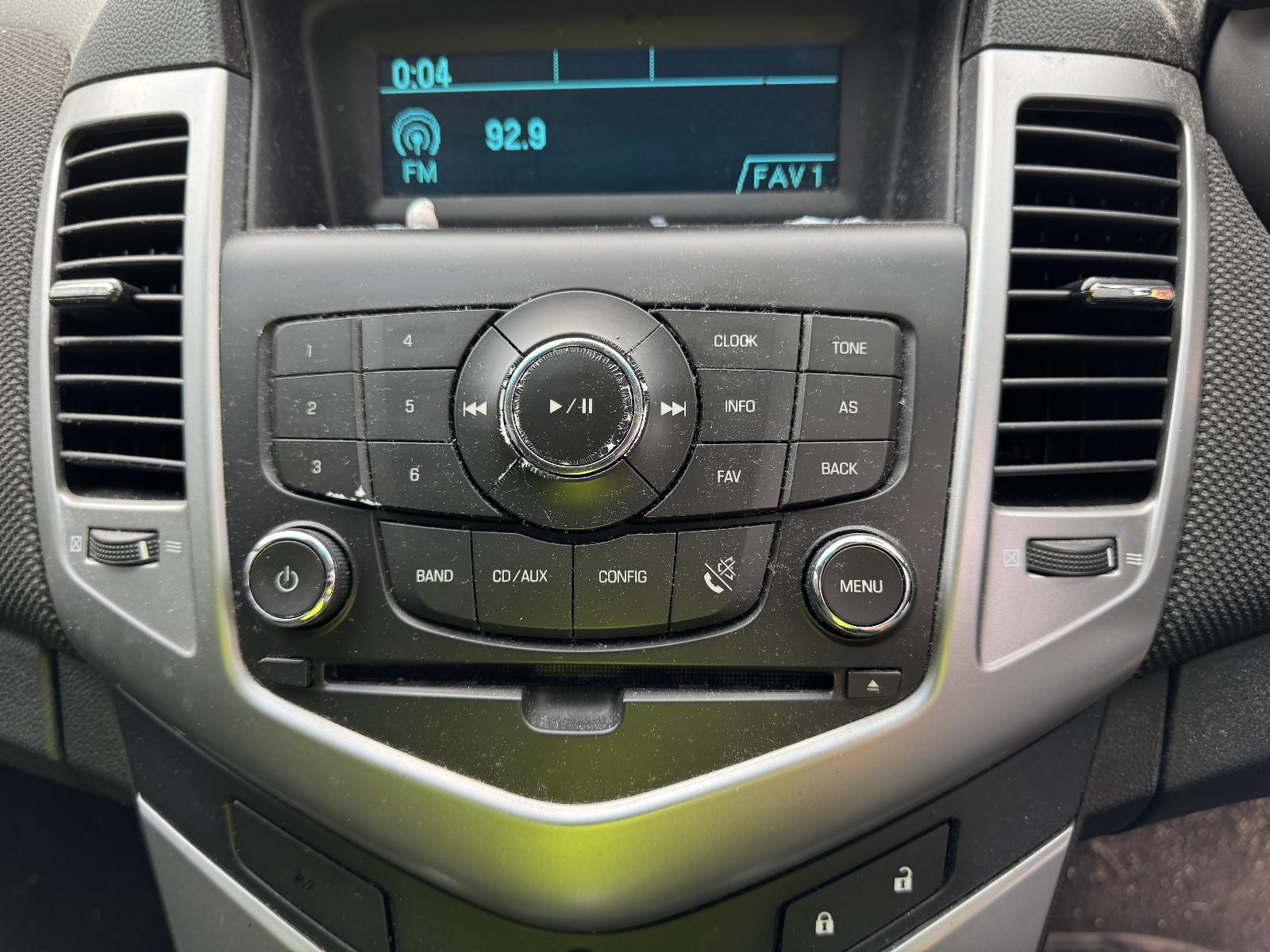 View HOLDEN CRUZE 2012 4 Door Hatchback Breaking