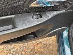 View HOLDEN CRUZE 2012 4 Door Hatchback Breaking