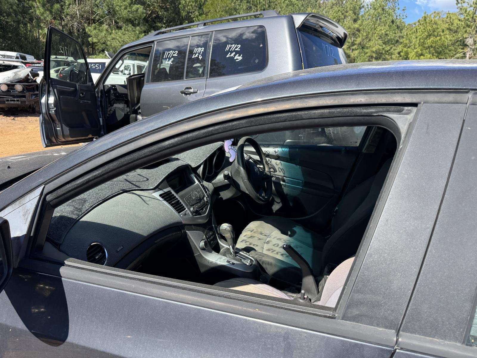 View HOLDEN CRUZE 2010 4 Door Sedan Breaking