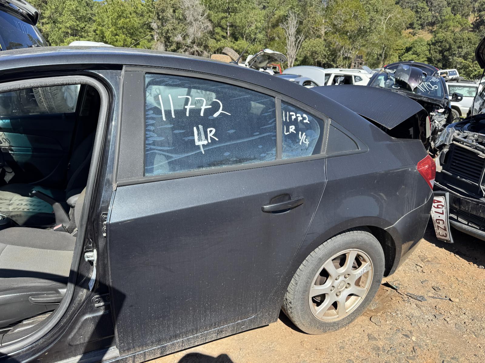 View HOLDEN CRUZE 2010 4 Door Sedan Breaking