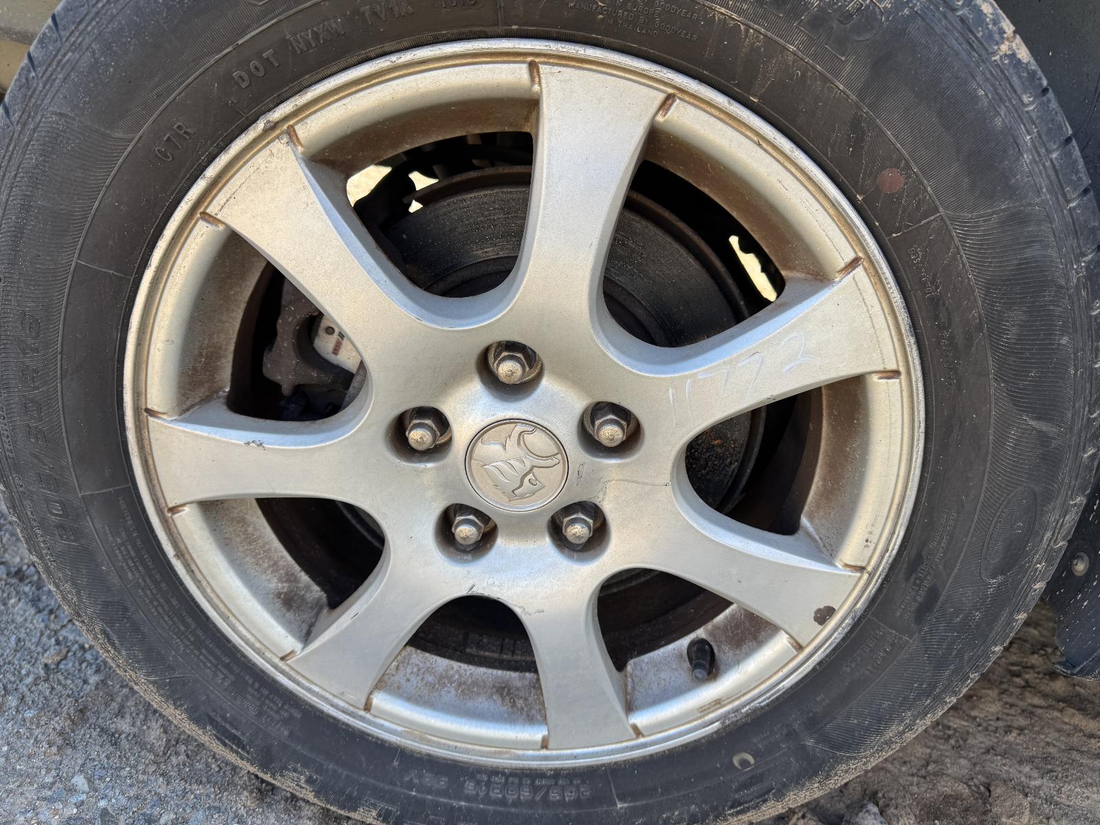 View HOLDEN CRUZE 2010 4 Door Sedan Breaking