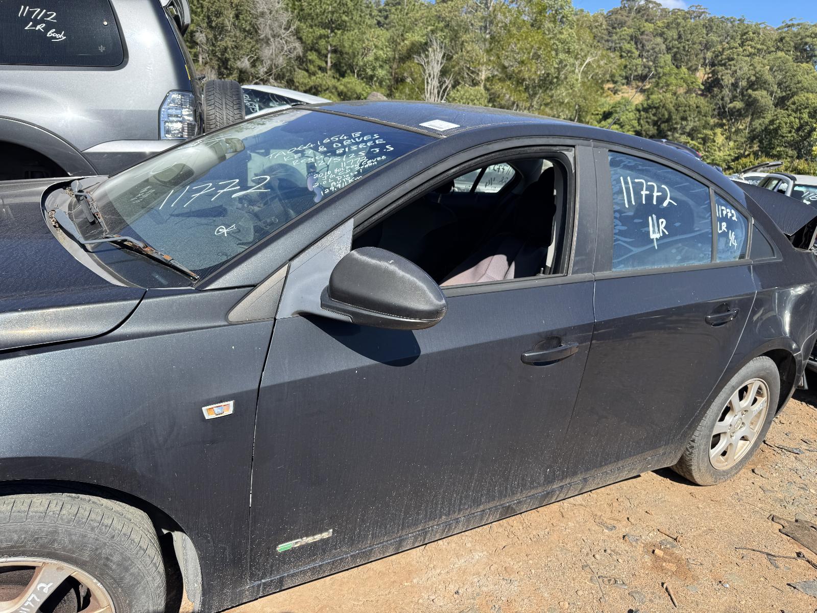 View HOLDEN CRUZE 2010 4 Door Sedan Breaking