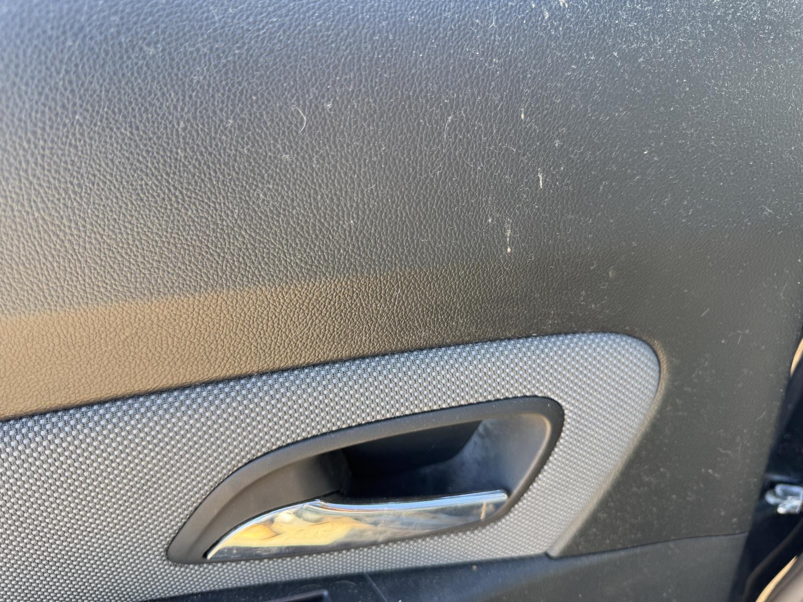 View HOLDEN CRUZE 2010 4 Door Sedan Breaking