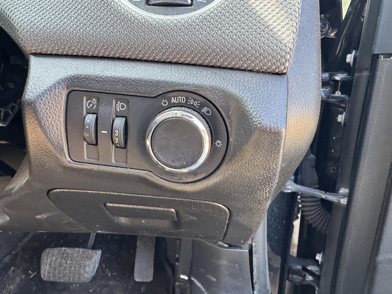 View HOLDEN CRUZE 2010 4 Door Sedan Breaking