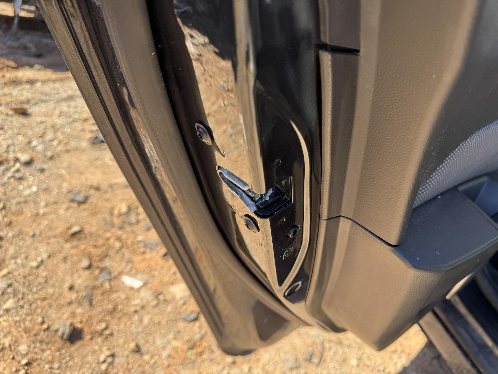 View HOLDEN CRUZE 2010 4 Door Sedan Breaking