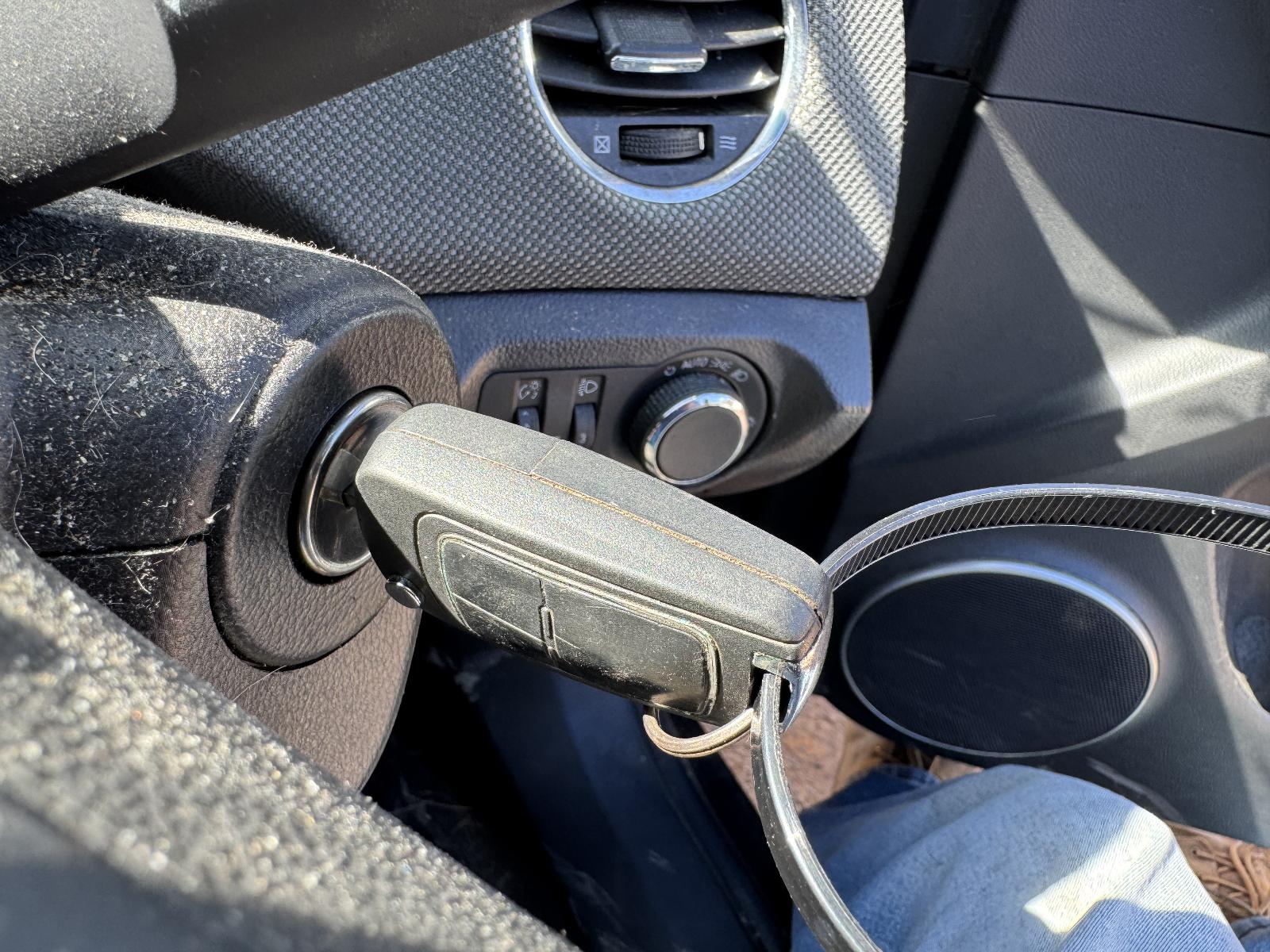 View HOLDEN CRUZE 2010 4 Door Sedan Breaking