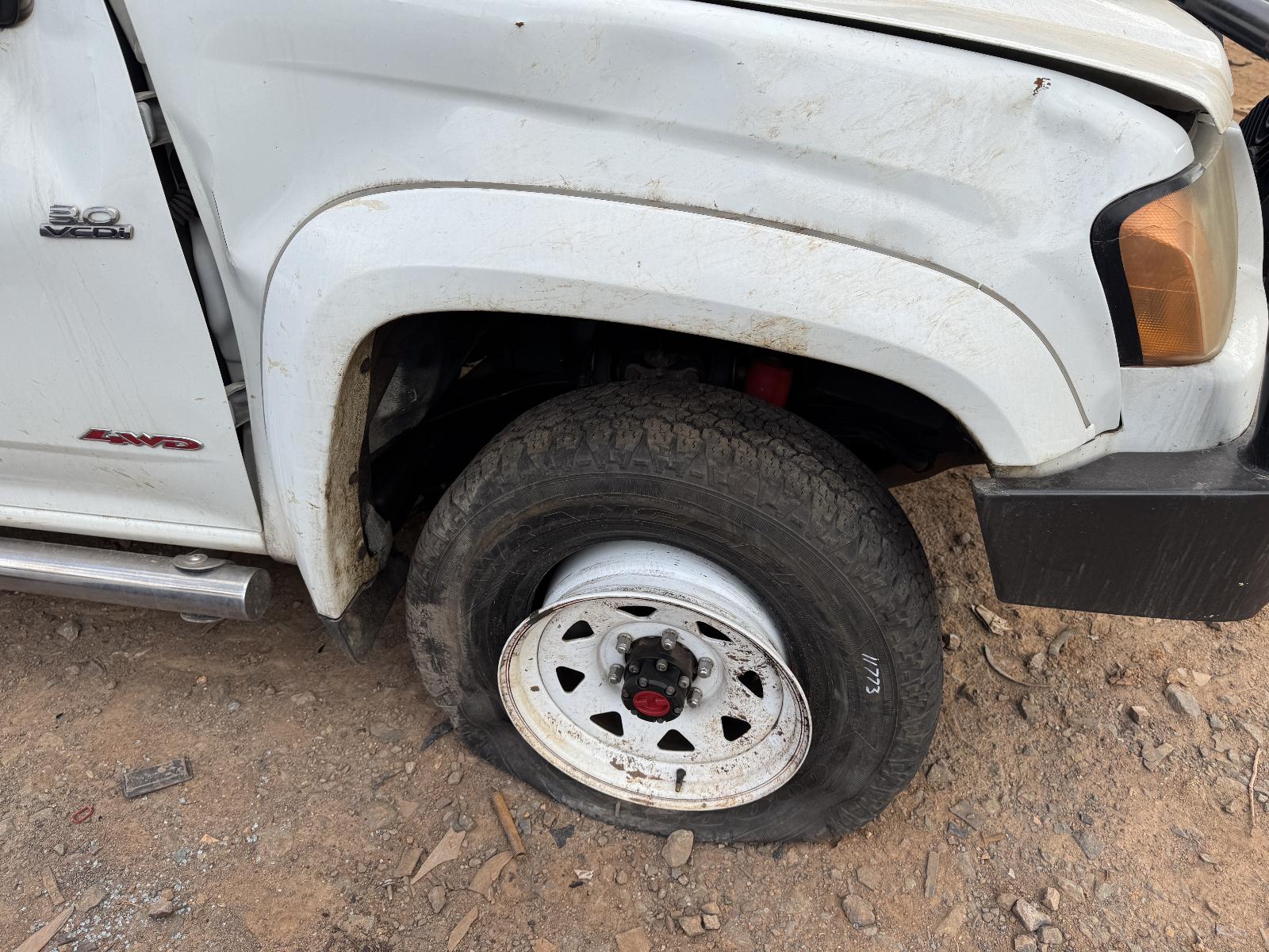 View HOLDEN COLORADO 2009 4 Door Pickup Breaking
