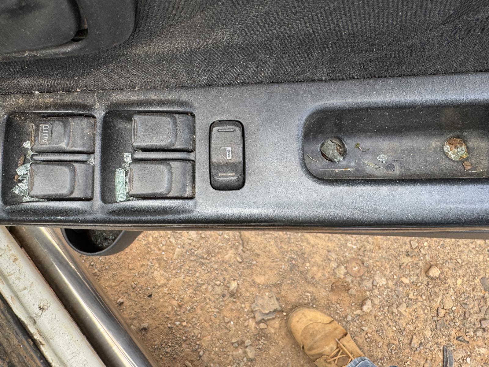 View HOLDEN COLORADO 2009 4 Door Pickup Breaking