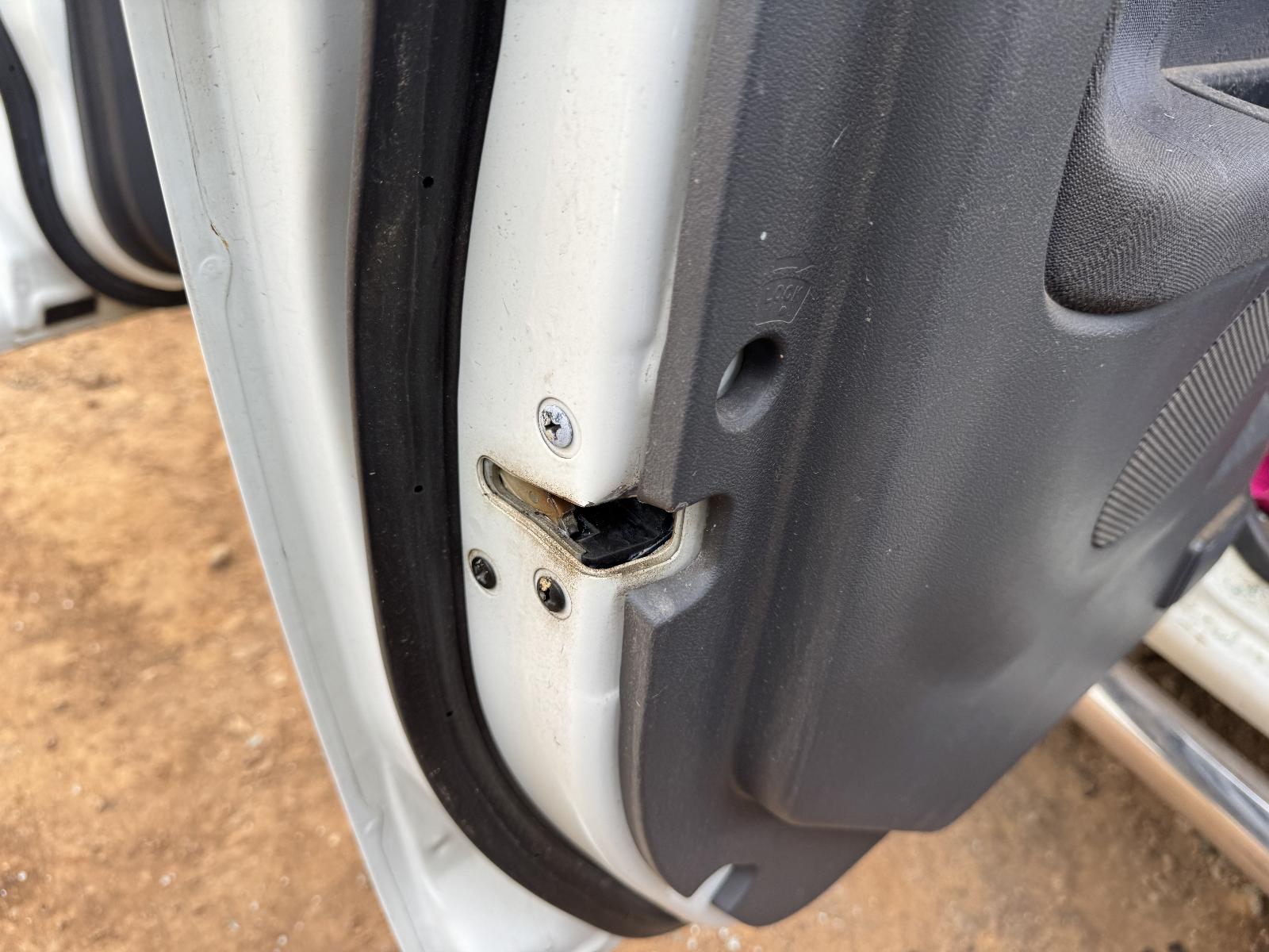 View HOLDEN COLORADO 2009 4 Door Pickup Breaking