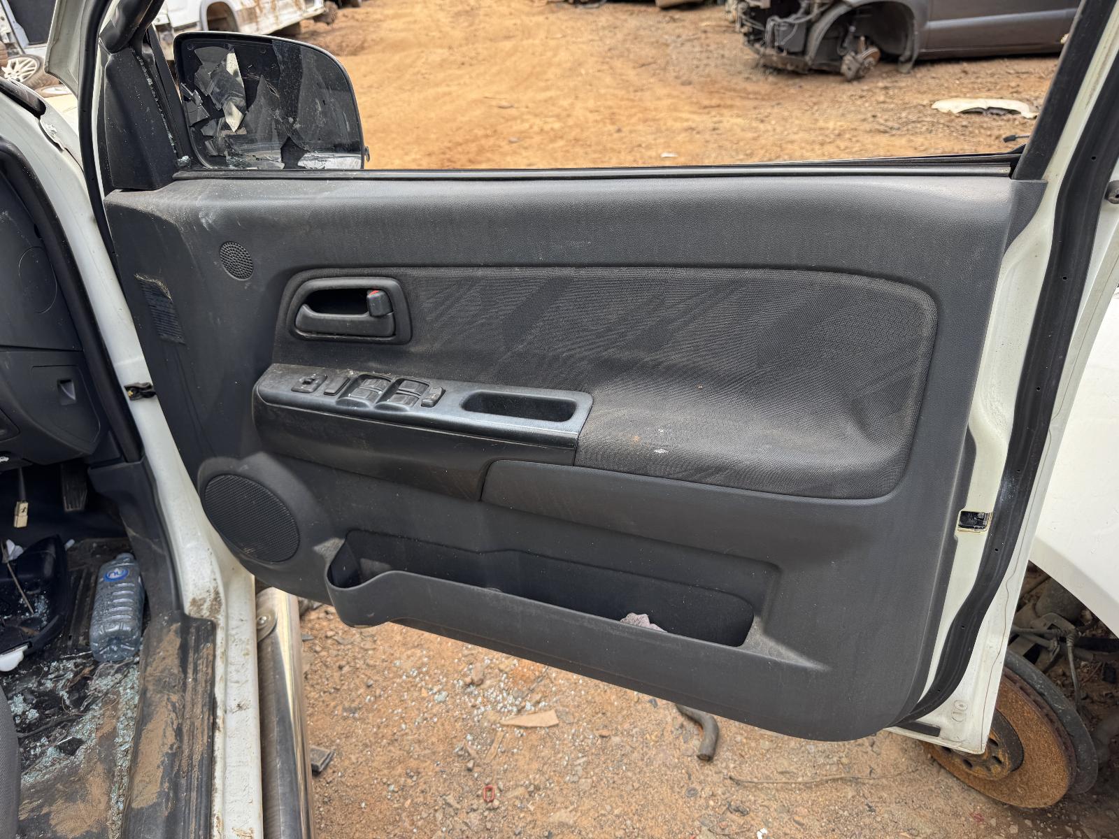 View HOLDEN COLORADO 2009 4 Door Pickup Breaking