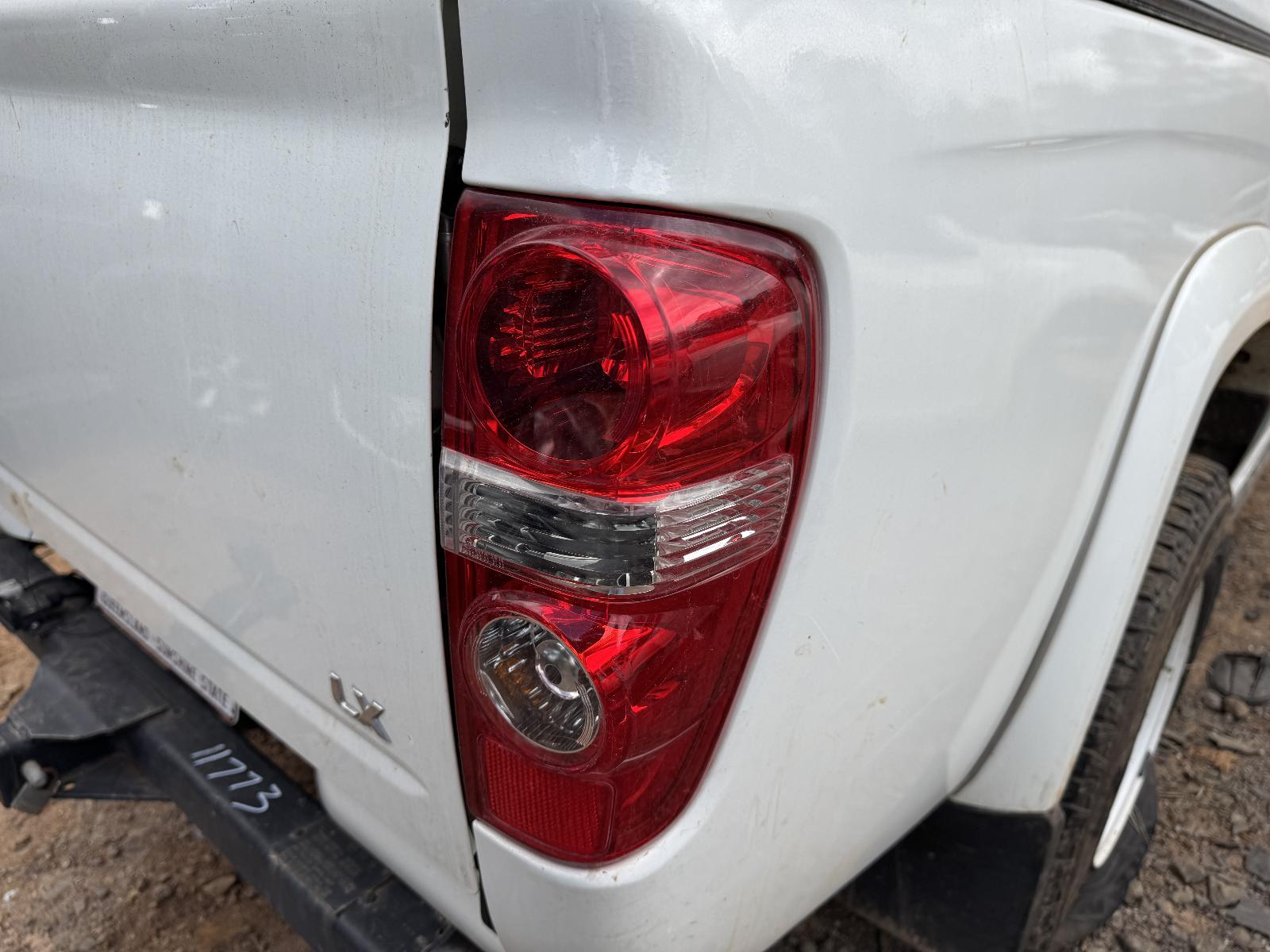 View HOLDEN COLORADO 2009 4 Door Pickup Breaking