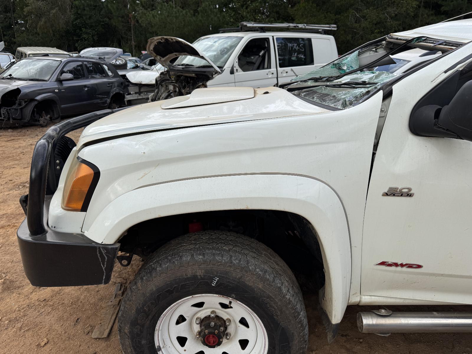 View HOLDEN COLORADO 2009 4 Door Pickup Breaking
