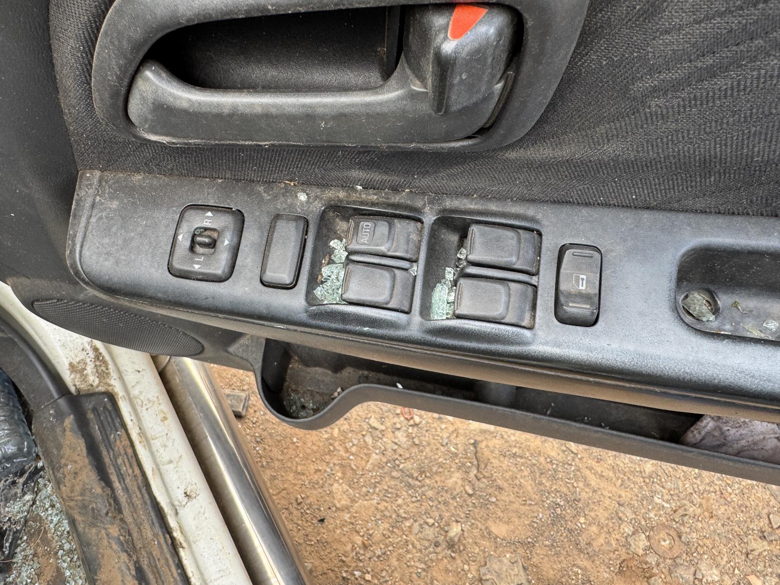 View HOLDEN COLORADO 2009 4 Door Pickup Breaking