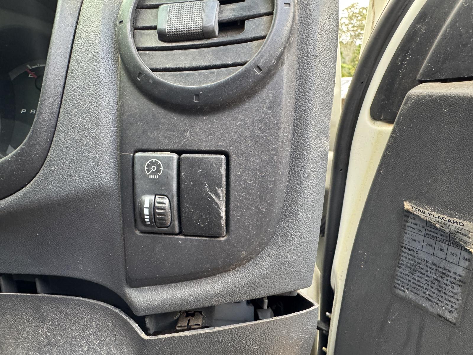 View HOLDEN COLORADO 2009 4 Door Pickup Breaking
