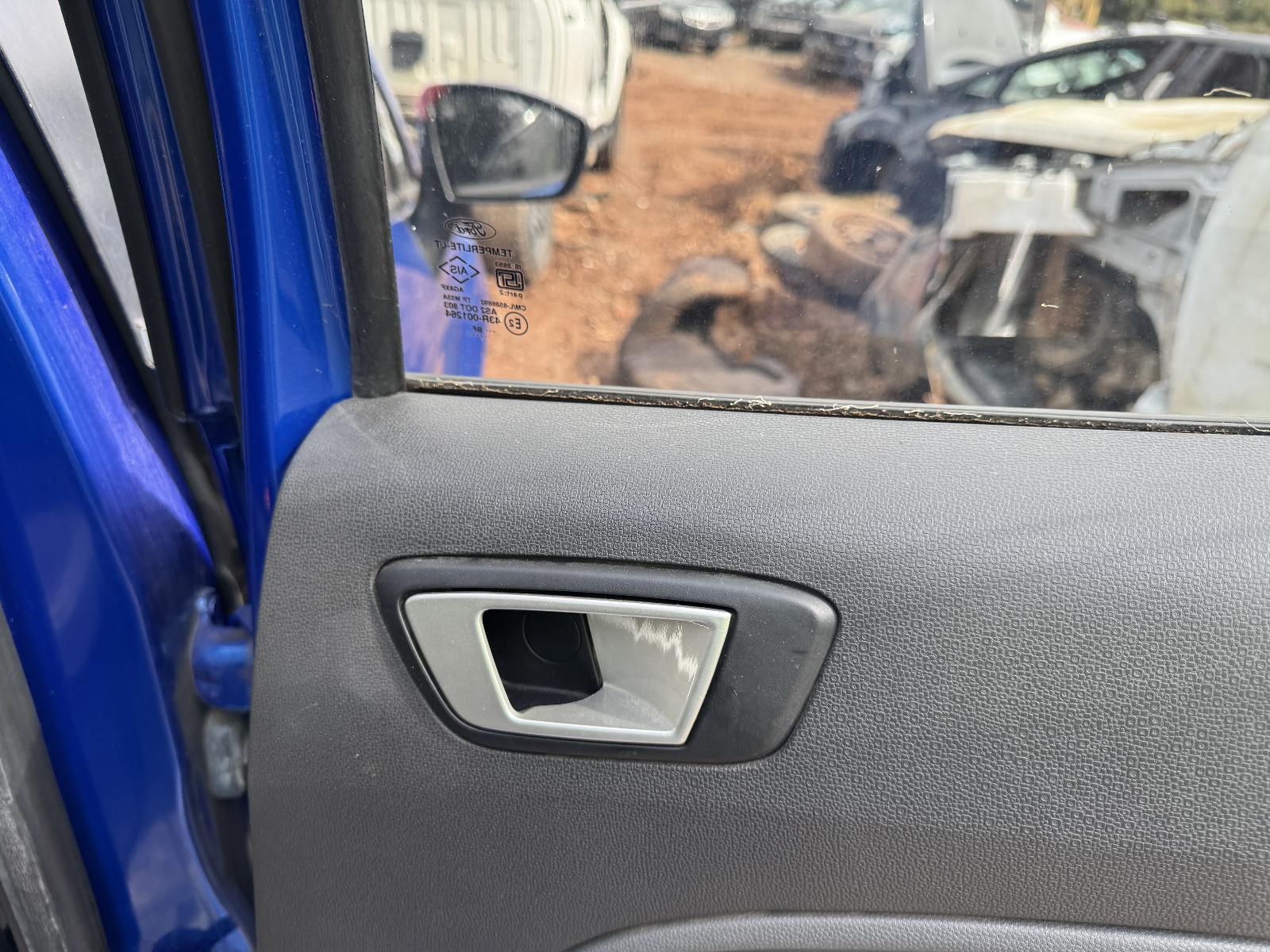 View FORD ECOSPORT 2015 5 Door Station Wagon Breaking