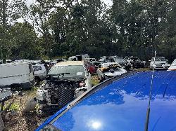 View FORD ECOSPORT 2015 5 Door Station Wagon Breaking
