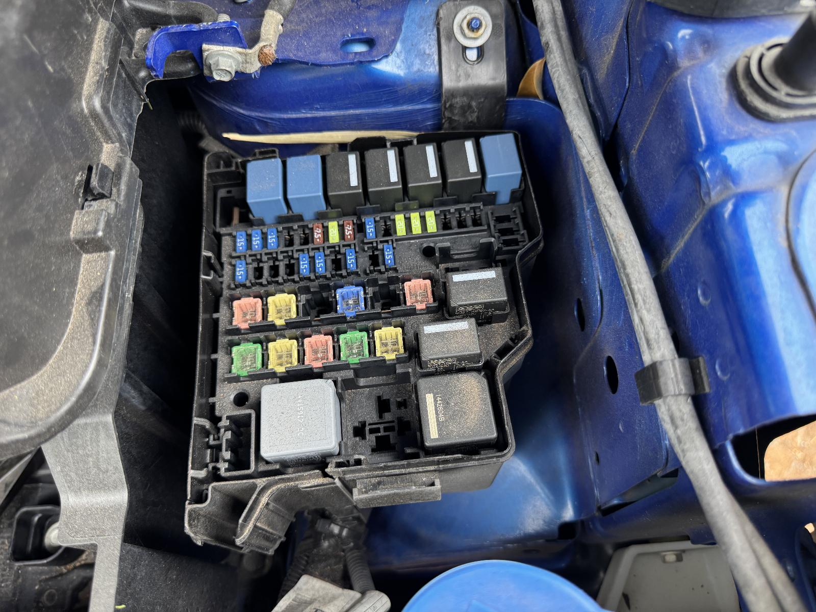 View FORD ECOSPORT 2015 5 Door Station Wagon Breaking