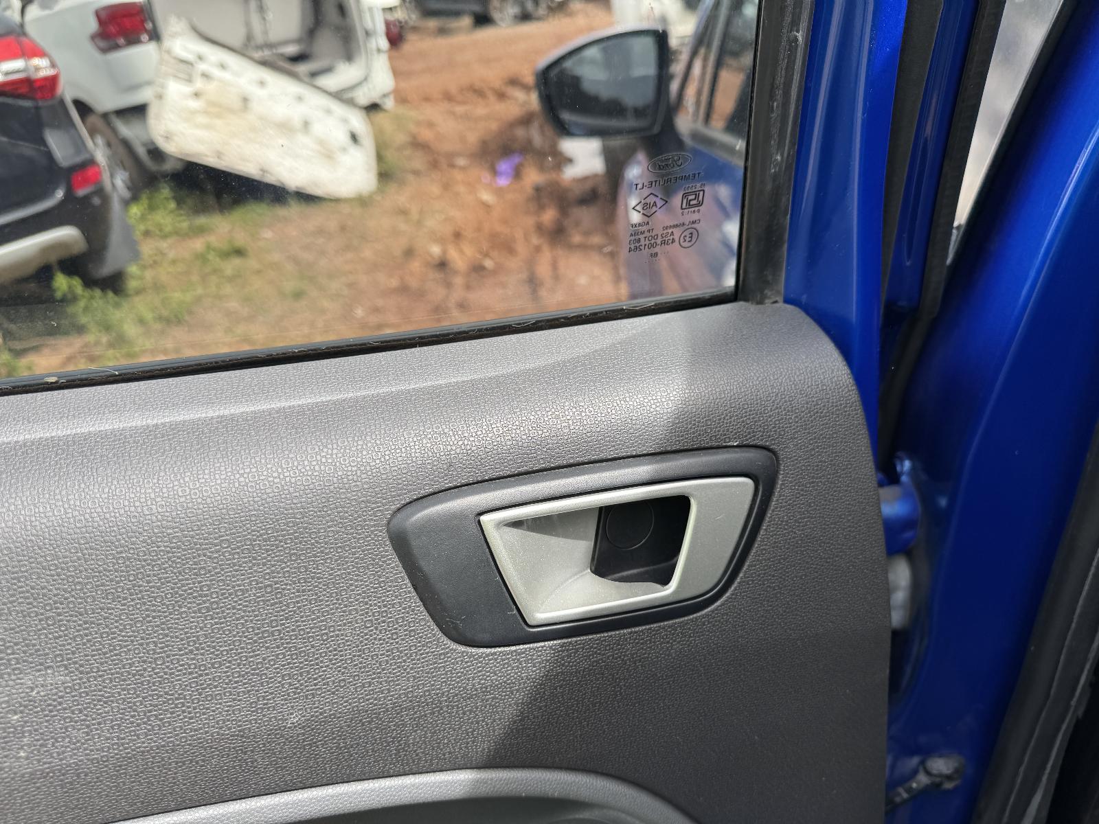 View FORD ECOSPORT 2015 5 Door Station Wagon Breaking