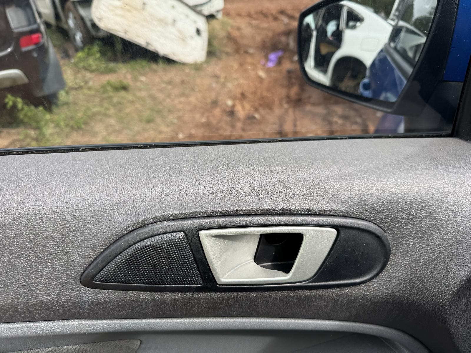View FORD ECOSPORT 2015 5 Door Station Wagon Breaking