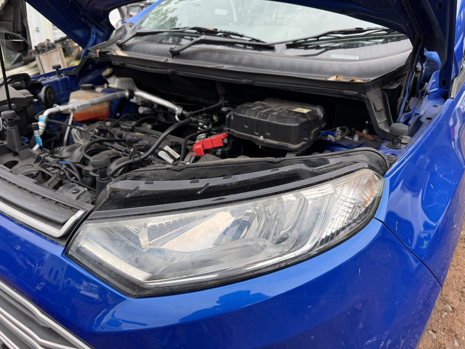 View FORD ECOSPORT 2015 5 Door Station Wagon Breaking