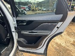 View JAGUAR F PACE 2016 5 Door Station Wagon Breaking