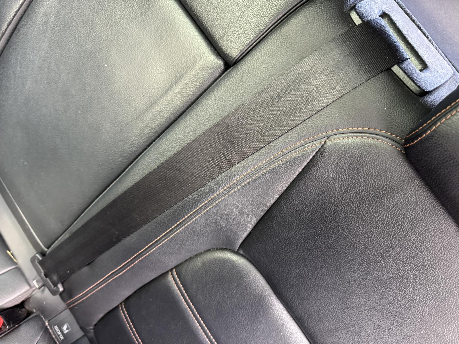 View JAGUAR F PACE 2016 5 Door Station Wagon Breaking