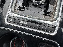View JAGUAR F PACE 2016 5 Door Station Wagon Breaking