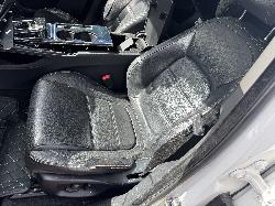 View JAGUAR F PACE 2016 5 Door Station Wagon Breaking