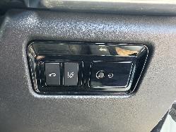 View JAGUAR F PACE 2016 5 Door Station Wagon Breaking