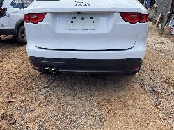 View JAGUAR F PACE 2016 5 Door Station Wagon Breaking