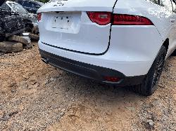 View JAGUAR F PACE 2016 5 Door Station Wagon Breaking