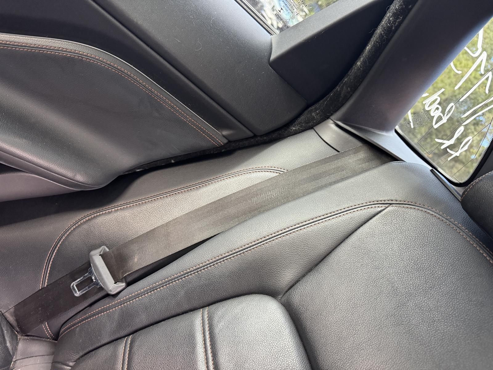 View JAGUAR F PACE 2016 5 Door Station Wagon Breaking